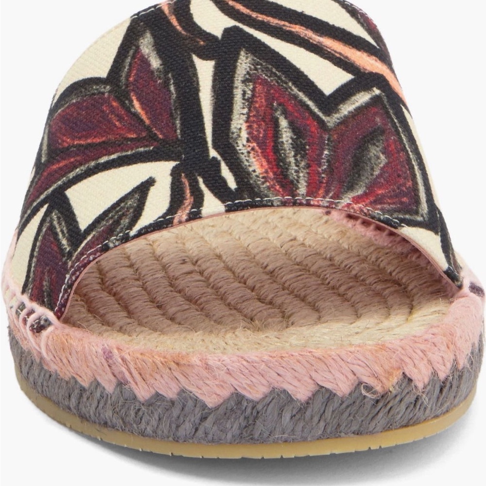 New Authentic FERRAGAMO Cabrera Espadrille Slide Sandal (Women) - Picture 4 of 16